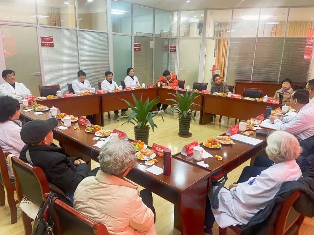 三甲名医团呼吸肺病研讨会在长淮召开