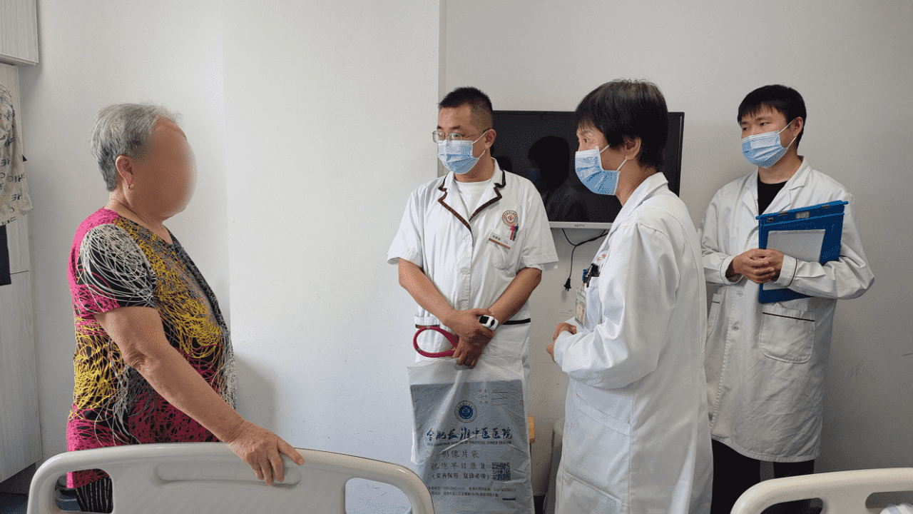 副本李国琳教授专家会诊文案8.291083.png