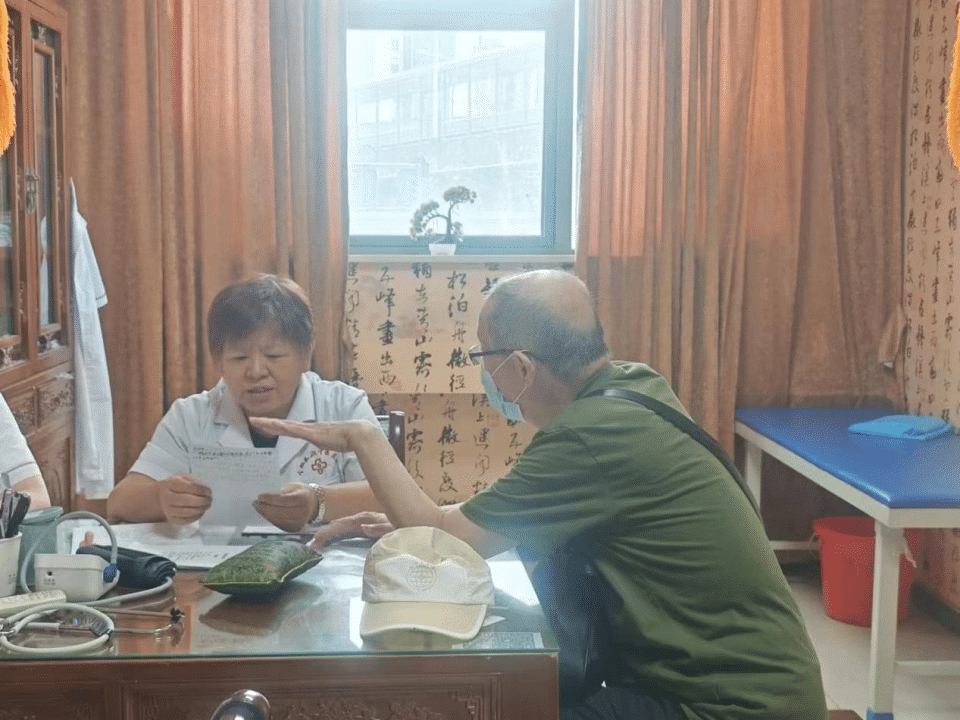 副本付冬梅形象墙文案565.png